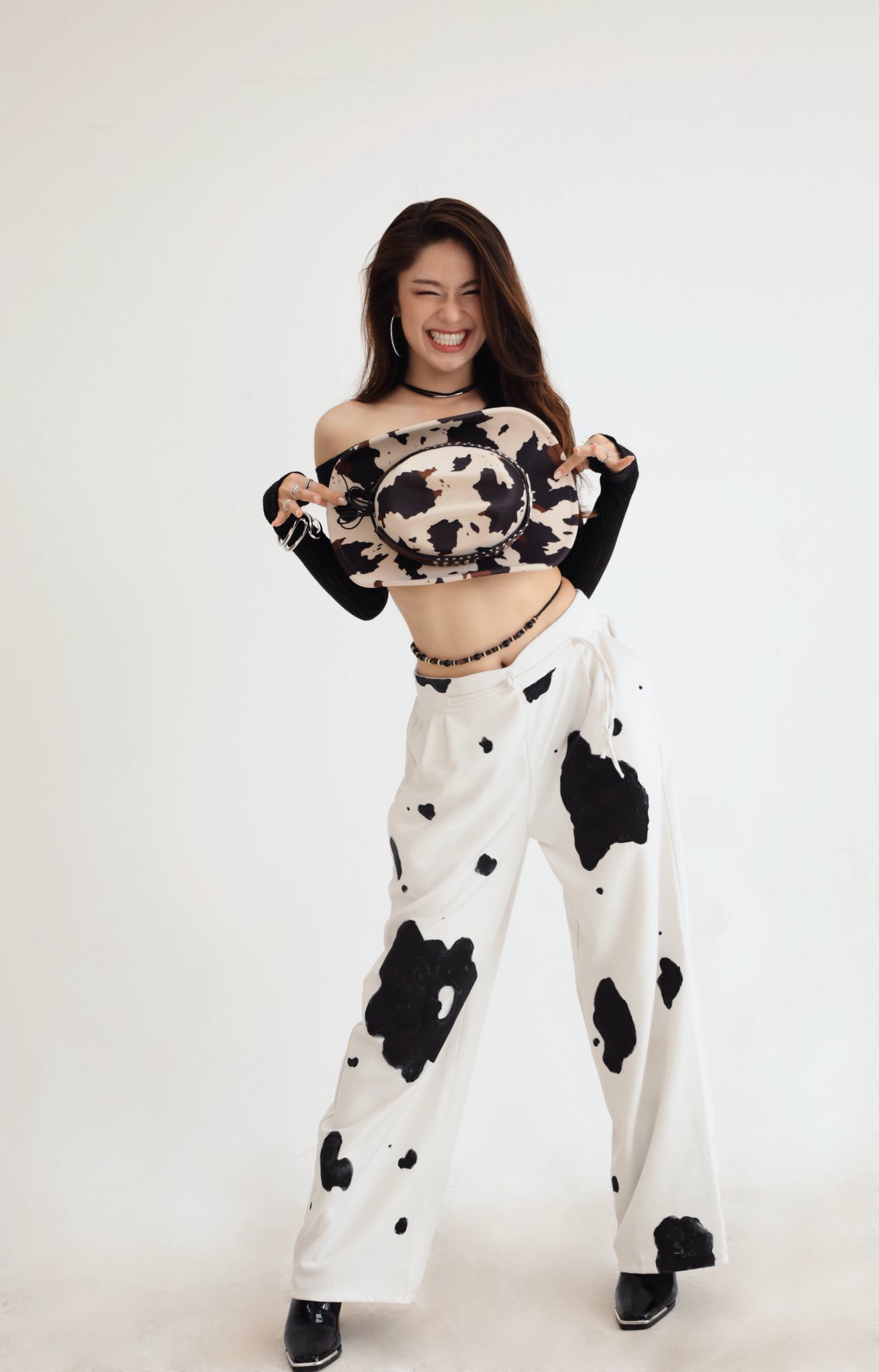 Danh t&iacute;nh MC xinh đẹp ở PPA Asia 1000: Tốt nghiệp RMIT, từng thi Hoa hậu- Ảnh 9.