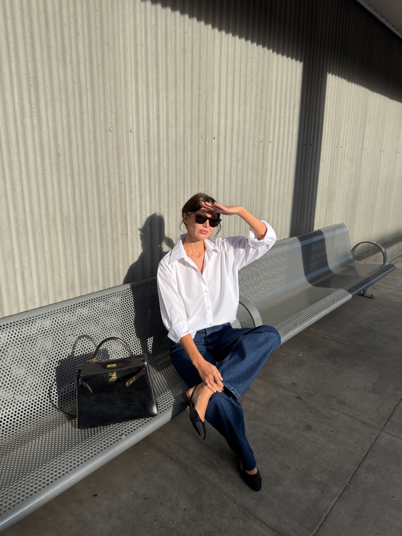 5 c&aacute;ch mặc quần jeans trong m&ugrave;a h&egrave; của phụ nữ Ph&aacute;p- Ảnh 9.