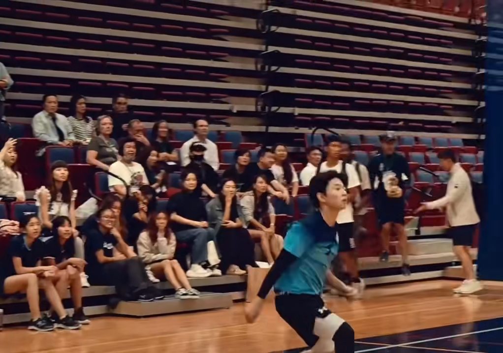 Qu&yacute; tử thứ 2 nh&agrave; Tạ Đ&igrave;nh Phong: Mới 15 tuổi đ&atilde; th&agrave;nh mỹ nam, soi đến th&agrave;nh t&iacute;ch c&agrave;ng cho&aacute;ng v&aacute;ng!- Ảnh 2.