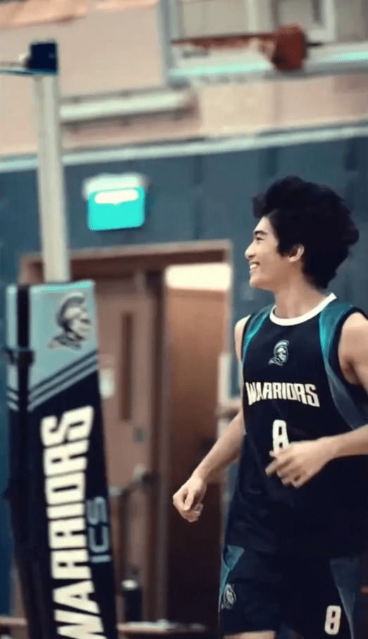 Qu&yacute; tử thứ 2 nh&agrave; Tạ Đ&igrave;nh Phong: Mới 15 tuổi đ&atilde; th&agrave;nh mỹ nam, soi đến th&agrave;nh t&iacute;ch c&agrave;ng cho&aacute;ng v&aacute;ng!- Ảnh 5.