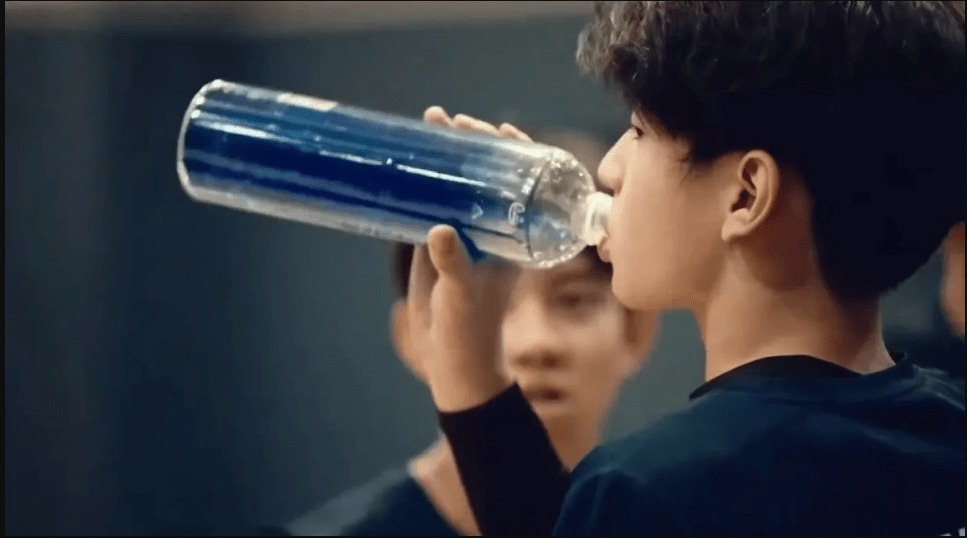 Qu&yacute; tử thứ 2 nh&agrave; Tạ Đ&igrave;nh Phong: Mới 15 tuổi đ&atilde; th&agrave;nh mỹ nam, soi đến th&agrave;nh t&iacute;ch c&agrave;ng cho&aacute;ng v&aacute;ng!- Ảnh 6.