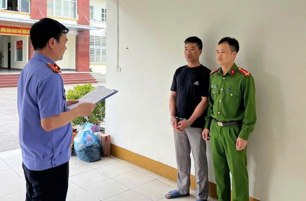 Khám xét khẩn cấp nơi ở, bắt giam Nguyễn Trung Thành sinh năm 1975- Ảnh 2. Khám xét khẩn cấp nơi ở, bắt giam Nguyễn Trung Thành sinh năm 1975- Ảnh 2.