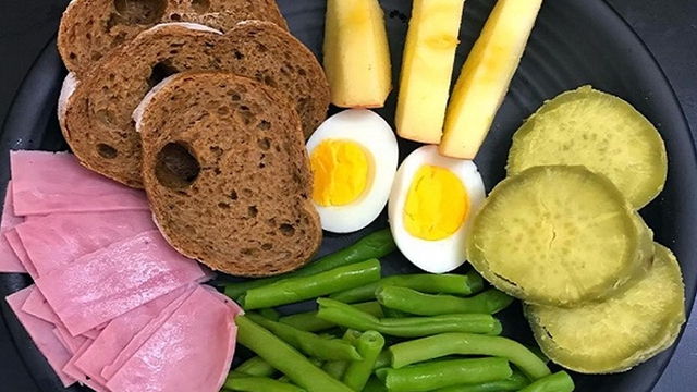 Giảm c&acirc;n m&atilde;i kh&ocirc;ng th&agrave;nh? C&oacute; thể bạn đang ăn sai m&oacute;n &ldquo;healthy&rdquo; n&agrave;y mỗi ng&agrave;y- Ảnh 5.