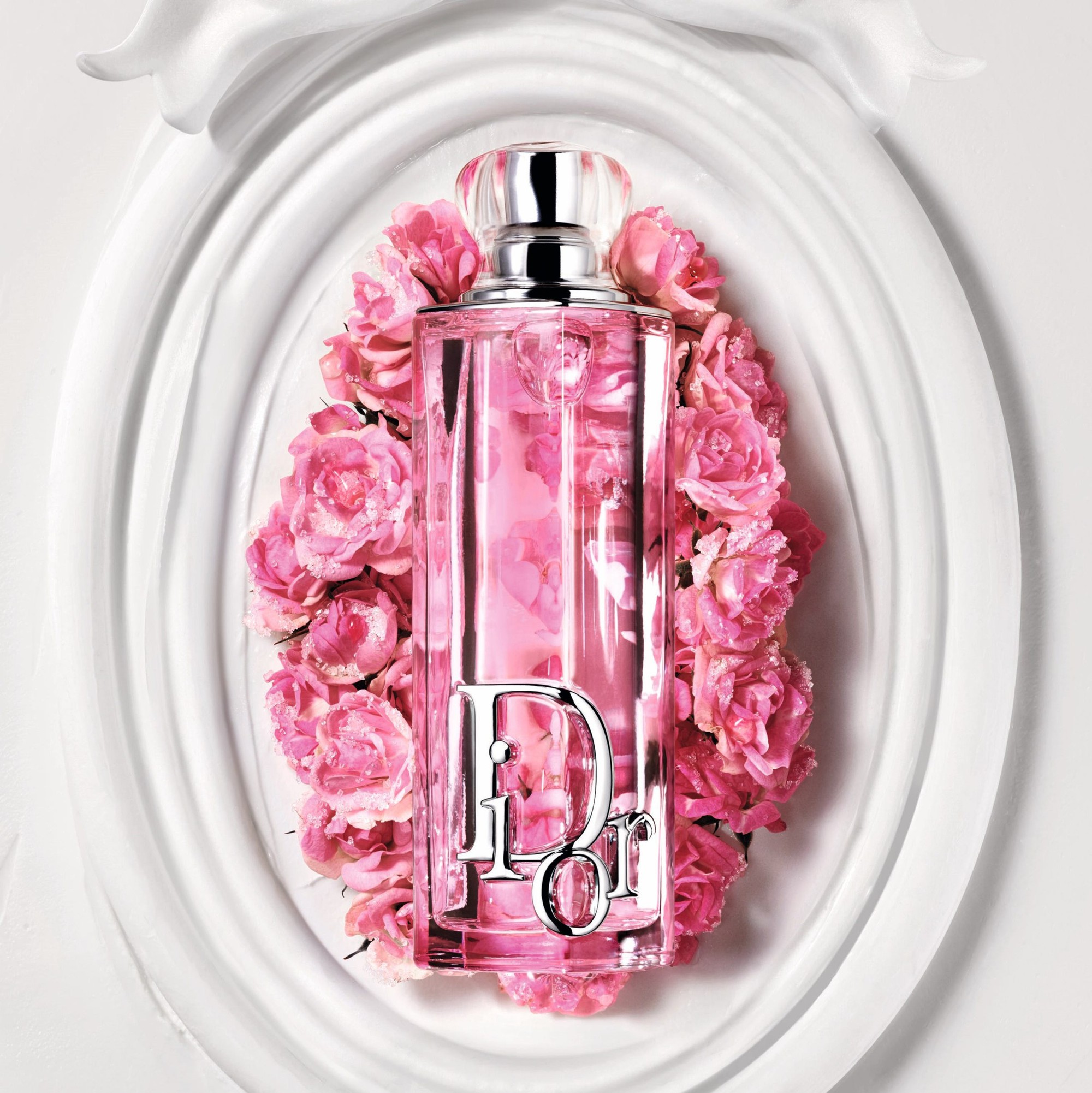 Linh nghiệm hơn cả đi cầu duy&ecirc;n: Top nước hoa "gọi đ&agrave;o hoa" vượng phong thủy gi&uacute;p bạn tho&aacute;t ế ngay năm 2026- Ảnh 7.