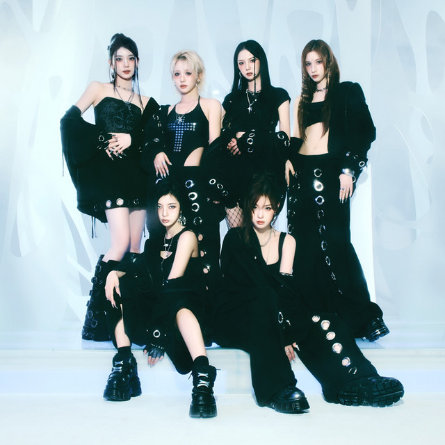 Giải cứu 6 nữ ca sĩ hết thời: Ra MV 1h đầu c&oacute; đ&uacute;ng 11.000 lượt xem, album giảm sốc 80%- Ảnh 6.