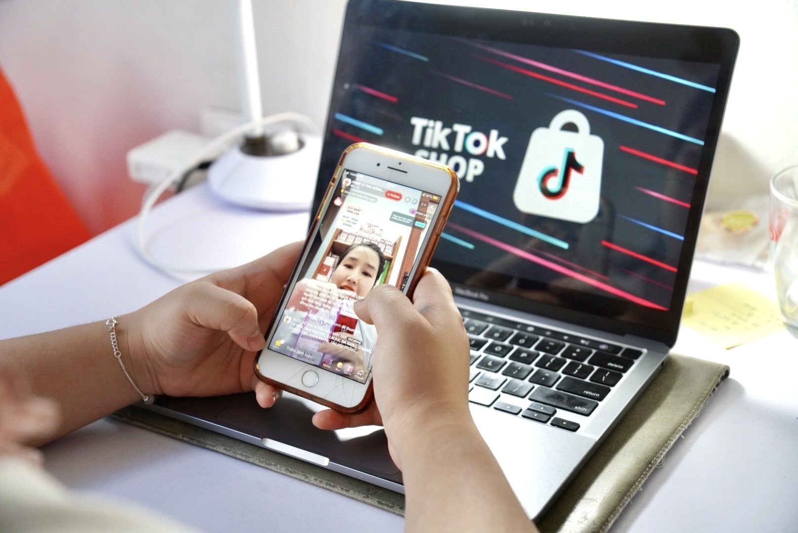 Chi&ecirc;u lừa đảo mới nhắm đến người mua iPhone- Ảnh 1.