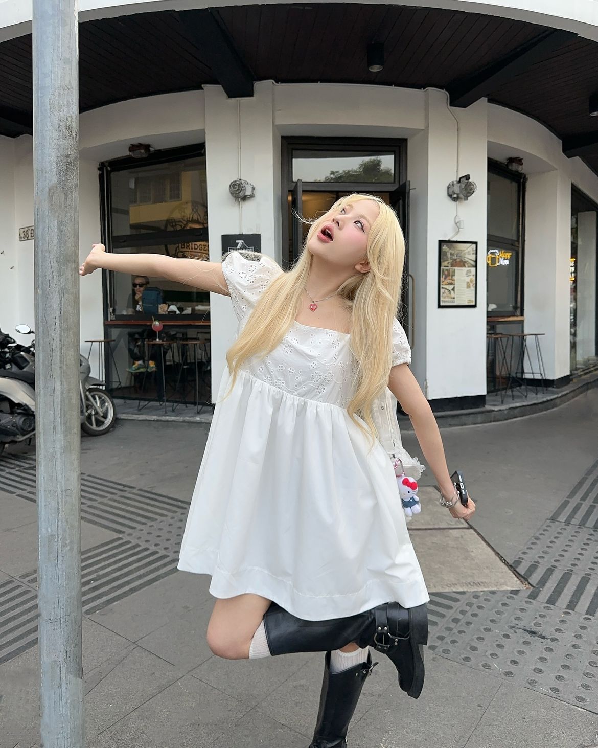 4 kiểu v&aacute;y h&egrave; đang phủ s&oacute;ng Instagram: Diện l&ecirc;n auto c&oacute; ảnh xinh, n&agrave;ng n&agrave;o cũng m&ecirc; mẩn- Ảnh 6.