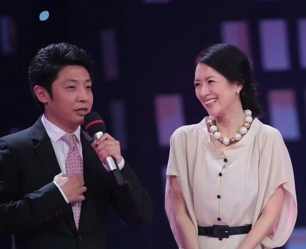 Mẹ ruột cản Chương Tử Di cưới sao nam đ&igrave;nh đ&aacute;m: &ldquo;Thu nhập con g&aacute;i t&ocirc;i gấp 70 lần cậu, nếu l&agrave; đ&agrave;n &ocirc;ng th&igrave; mau rời khỏi n&oacute;&rdquo;- Ảnh 3.