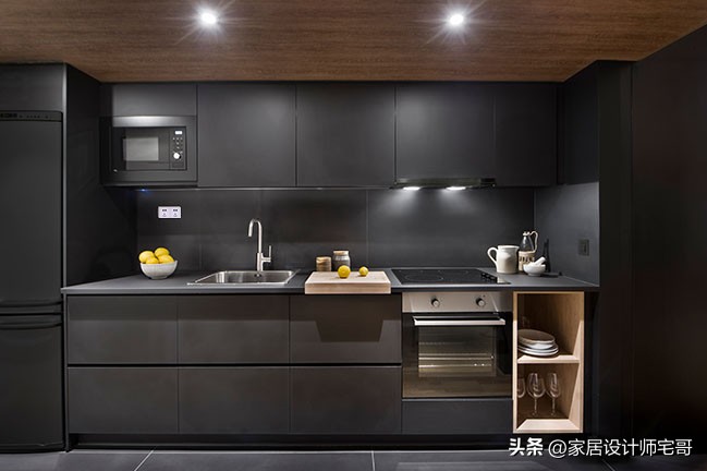 Ly h&ocirc;n ở tuổi 40, người phụ nữ mua g&aacute;c m&aacute;i 48m&sup2; gi&aacute; rẻ rồi biến th&agrave;nh căn hộ 2 tầng: Kh&ocirc;ng rộng nhưng sống cực &ldquo;đ&atilde;&rdquo;- Ảnh 6.