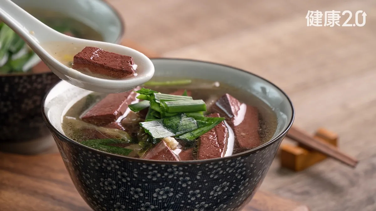 M&oacute;n "s&uacute;p đường phố" n&agrave;y được v&iacute; như "thuốc bổ tự nhi&ecirc;n": Vừa tăng cơ, bổ m&aacute;u, ăn đ&uacute;ng c&aacute;ch c&ograve;n gi&uacute;p trẻ l&acirc;u- Ảnh 1.