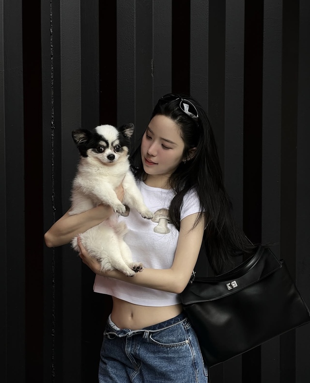 G&aacute;i xinh khoe nội y h&uacute;t gần 3 triệu lượt xem, ngo&agrave;i đời mặc đơn giản vẫn cuốn- Ảnh 5.