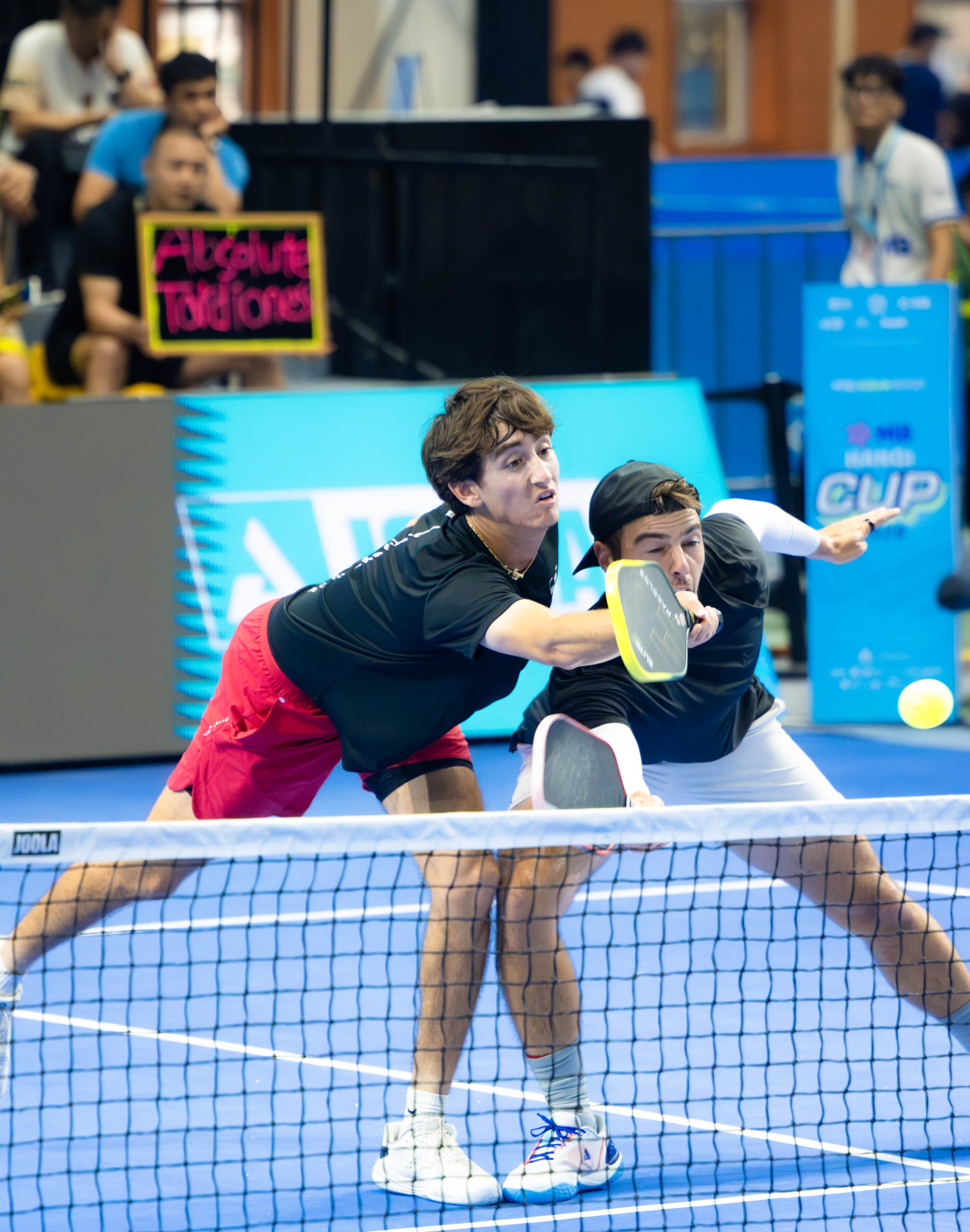 Ben Johns chơi đẳng cấp để l&ecirc;n ng&ocirc;i v&ocirc; địch đ&ocirc;i nam PPA Hanoi, đội n&oacute;n l&aacute; h&ocirc; vang: "T&ocirc;i y&ecirc;u Việt Nam"- Ảnh 5.