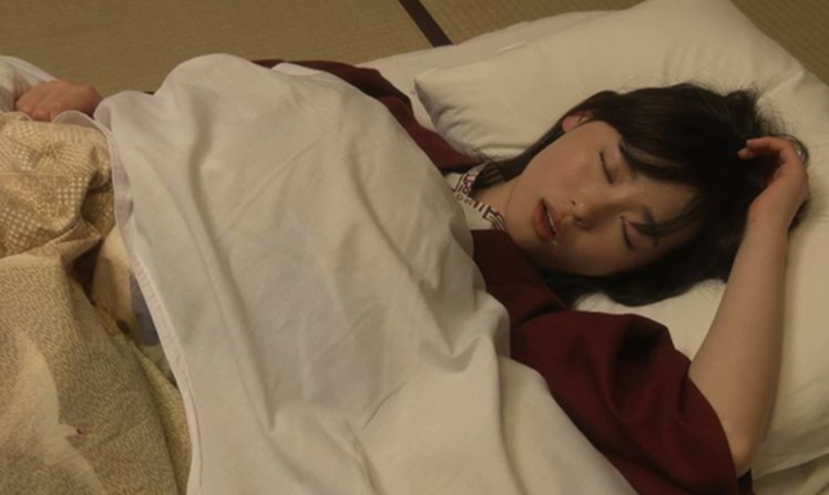 Nghi&ecirc;n cứu 90.000 người cảnh b&aacute;o th&oacute;i quen ngủ nhiều người mắc l&agrave;m tăng 47% nguy cơ nhồi m&aacute;u cơ tim- Ảnh 1.