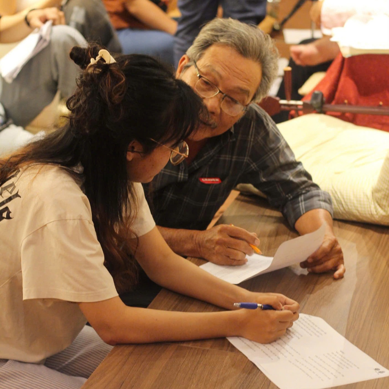 Hiếu Văn Ngư v&agrave; Nh&atilde; Tập Hi&ecirc;n: "C&oacute; một loại hạnh ph&uacute;c s&acirc;u sắc l&agrave; khi bộ n&atilde;o được tri thức đ&aacute;nh thức&rdquo;- Ảnh 5.