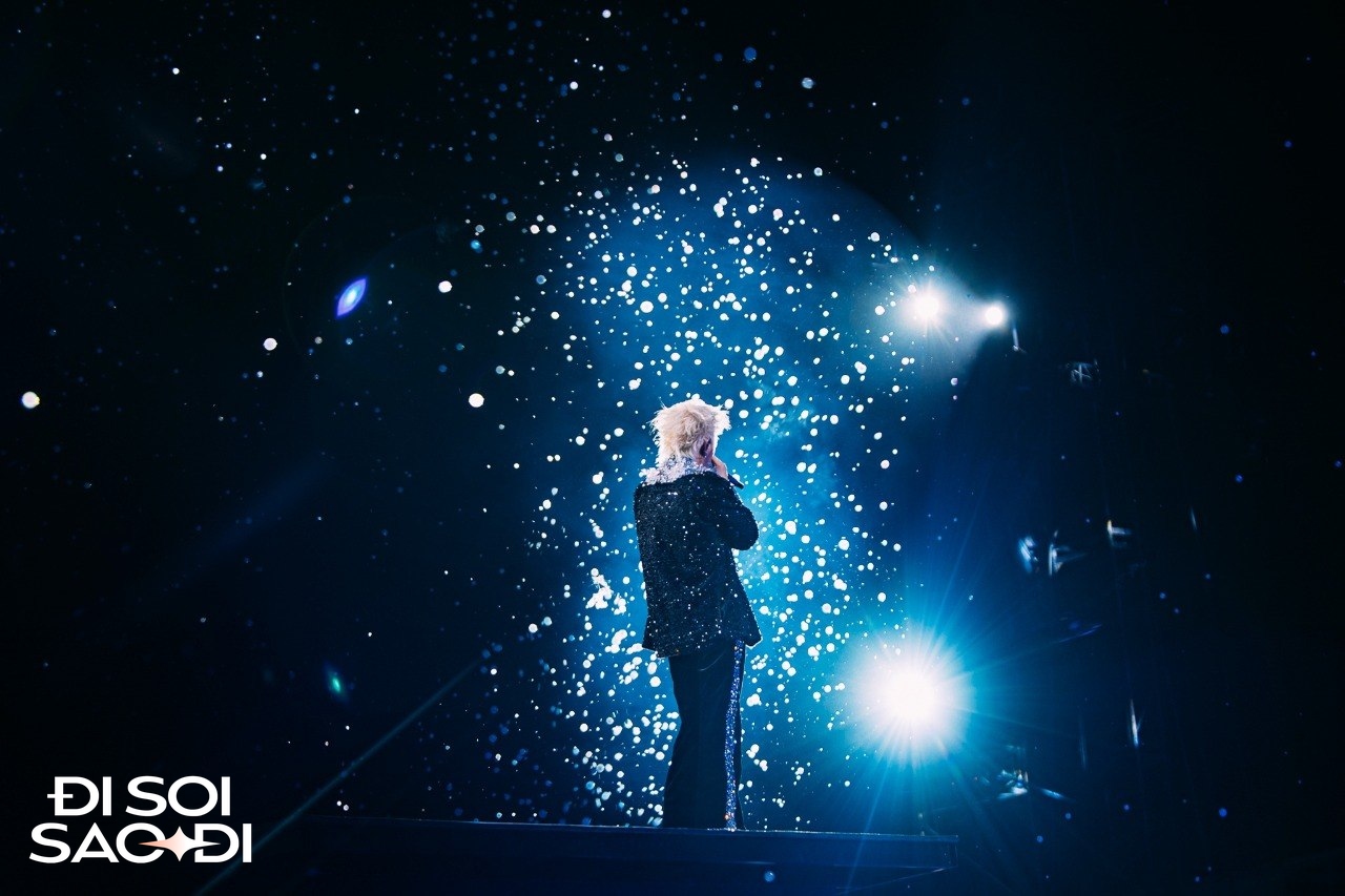 RHYDER và concert LUMINARHY: Ở tuổi 25, một nghệ sĩ trẻ chứng minh mình đủ sức gánh cả giấc mơ lớn!- Ảnh 19. RHYDER và concert LUMINARHY: Ở tuổi 25, một nghệ sĩ trẻ chứng minh mình đủ sức gánh cả giấc mơ lớn!- Ảnh 19.