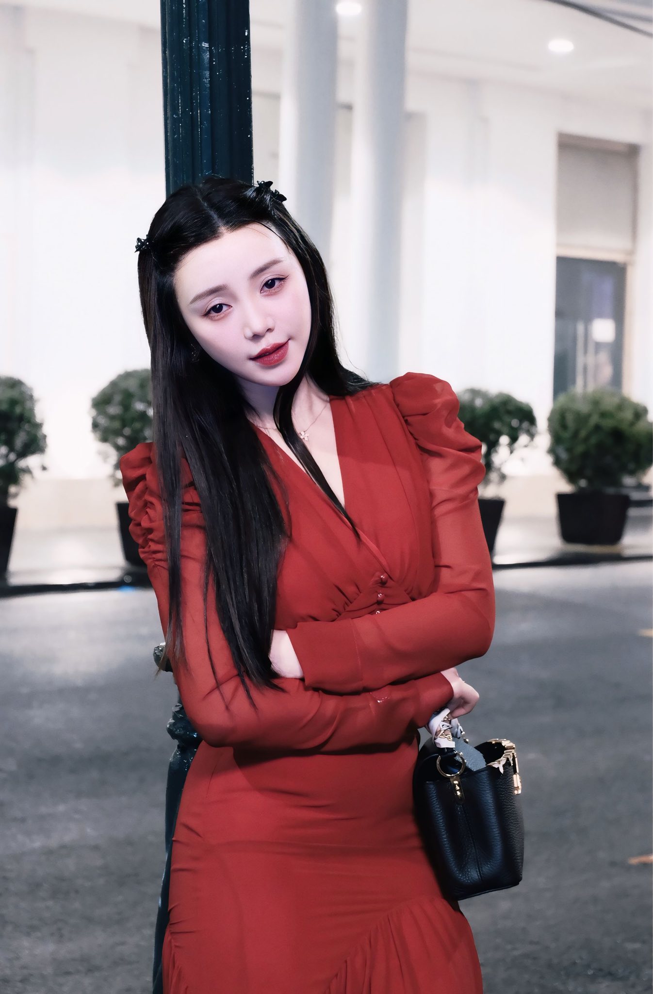 Nhan sắc mỹ nh&acirc;n Việt n&agrave;y lạ lắm: Ngo&agrave;i đời được khen đẹp như Phạm Băng Băng, l&ecirc;n phim bị ch&ecirc; nh&igrave;n như ma nữ- Ảnh 8.