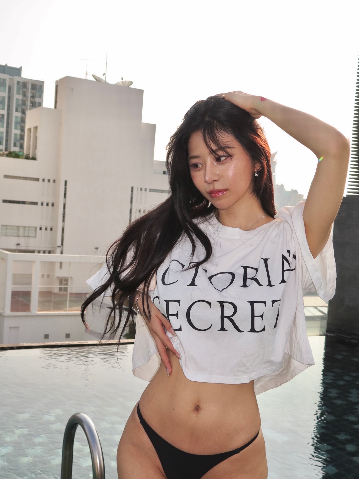 Ch&ugrave;m ảnh b&agrave; đồng mặc bikini g&acirc;y x&ocirc;n xao dư luận H&agrave;n- Ảnh 4.