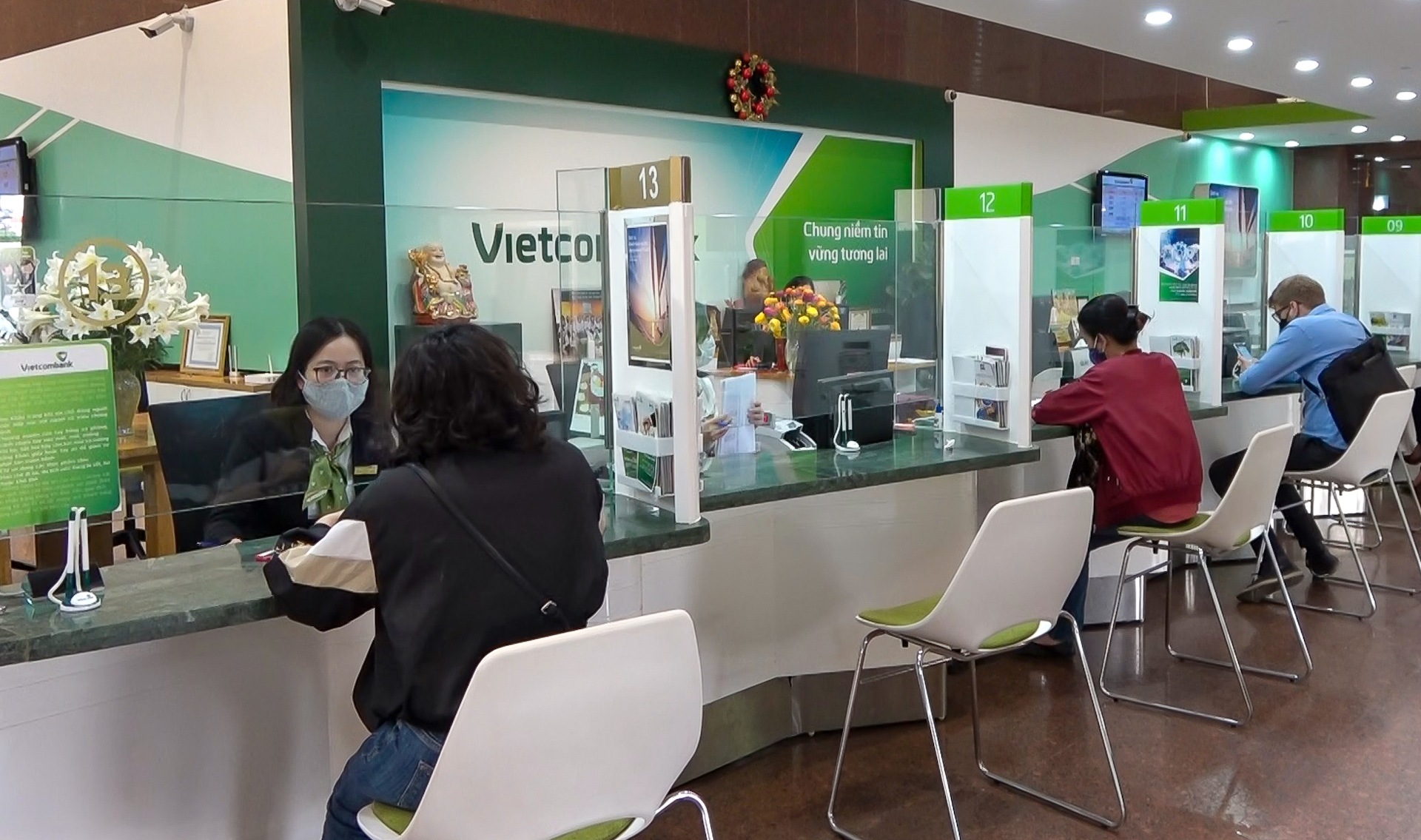 5 trường hợp bị Vietcombank, VietinBank, Agribank, BIDV... tạm ngừng to&agrave;n bộ giao dịch r&uacute;t/chuyển tiền- Ảnh 1.