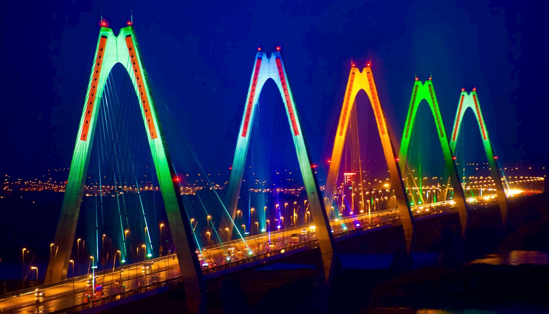 Lập kỷ lục ch&acirc;u &Aacute;, si&ecirc;u cầu 13.600 tỷ đồng Việt Nam v&agrave;o nh&oacute;m hiếm của thế giới, sở hữu c&ocirc;ng nghệ đặc biệt- Ảnh 1.