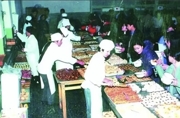 R&uacute;ng động: Đầu độc 788 người tại một trường cao đẳng, nữ sinh 21 tuổi lĩnh &aacute;n tử h&igrave;nh- Ảnh 1.