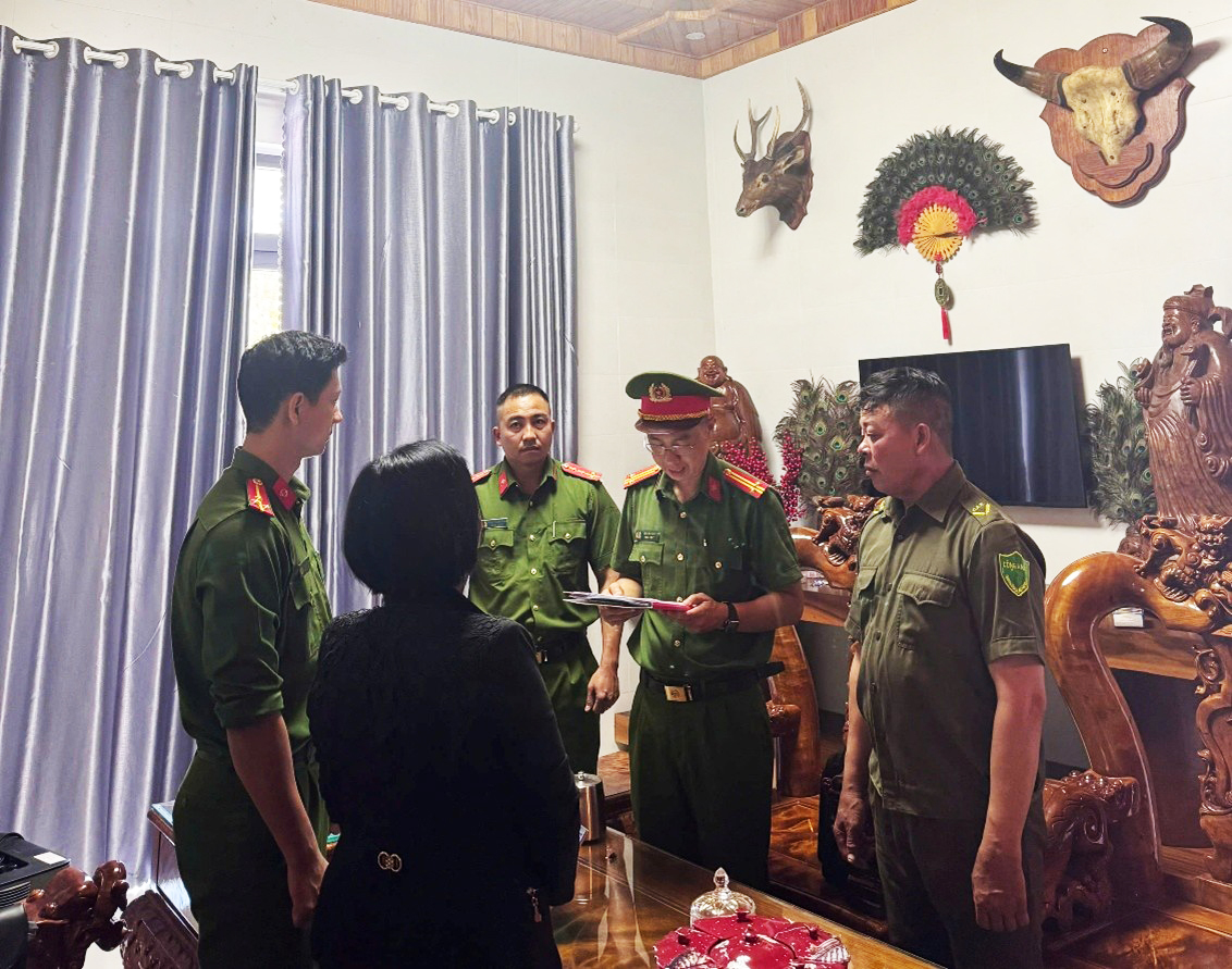 Khởi tố một chủ hộ kinh doanh có doanh thu 143 tỷ đồng nhưng chỉ nộp thuế 900.000 đồng- Ảnh 1. Khởi tố một chủ hộ kinh doanh có doanh thu 143 tỷ đồng nhưng chỉ nộp thuế 900.000 đồng- Ảnh 1.