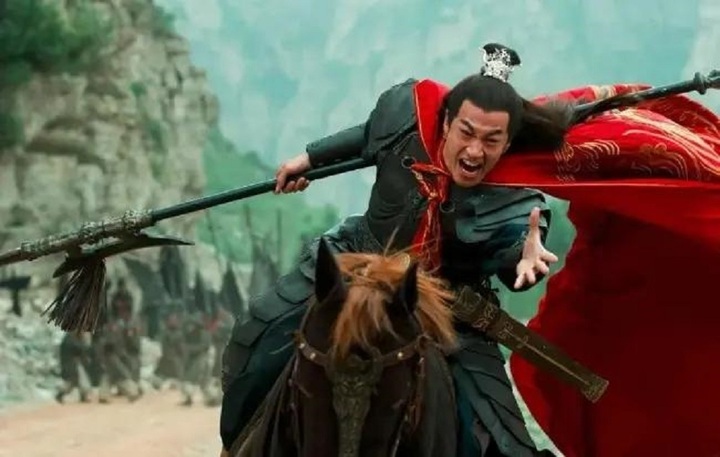 Một c&acirc;u n&oacute;i của Lưu Bị khiến T&agrave;o Th&aacute;o lấy mạng L&atilde; Bố- Ảnh 1.