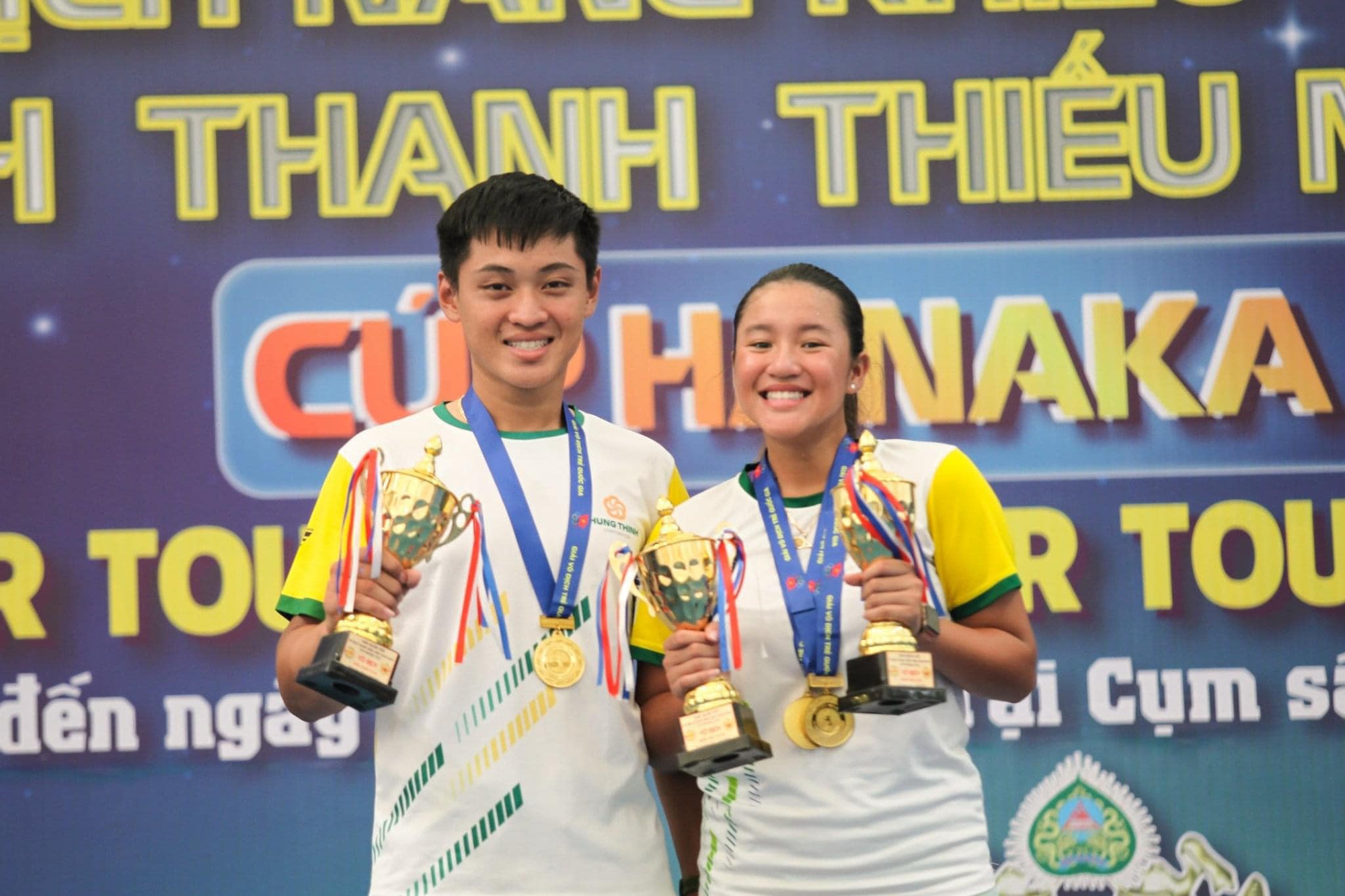 Trương Vinh Hiển &ndash; Sophia Huỳnh Trần: 7 năm, 1 t&igrave;nh y&ecirc;u, 1 đam m&ecirc; v&agrave; c&ugrave;ng nắm tay bước l&ecirc;n bục vinh quang- Ảnh 3.