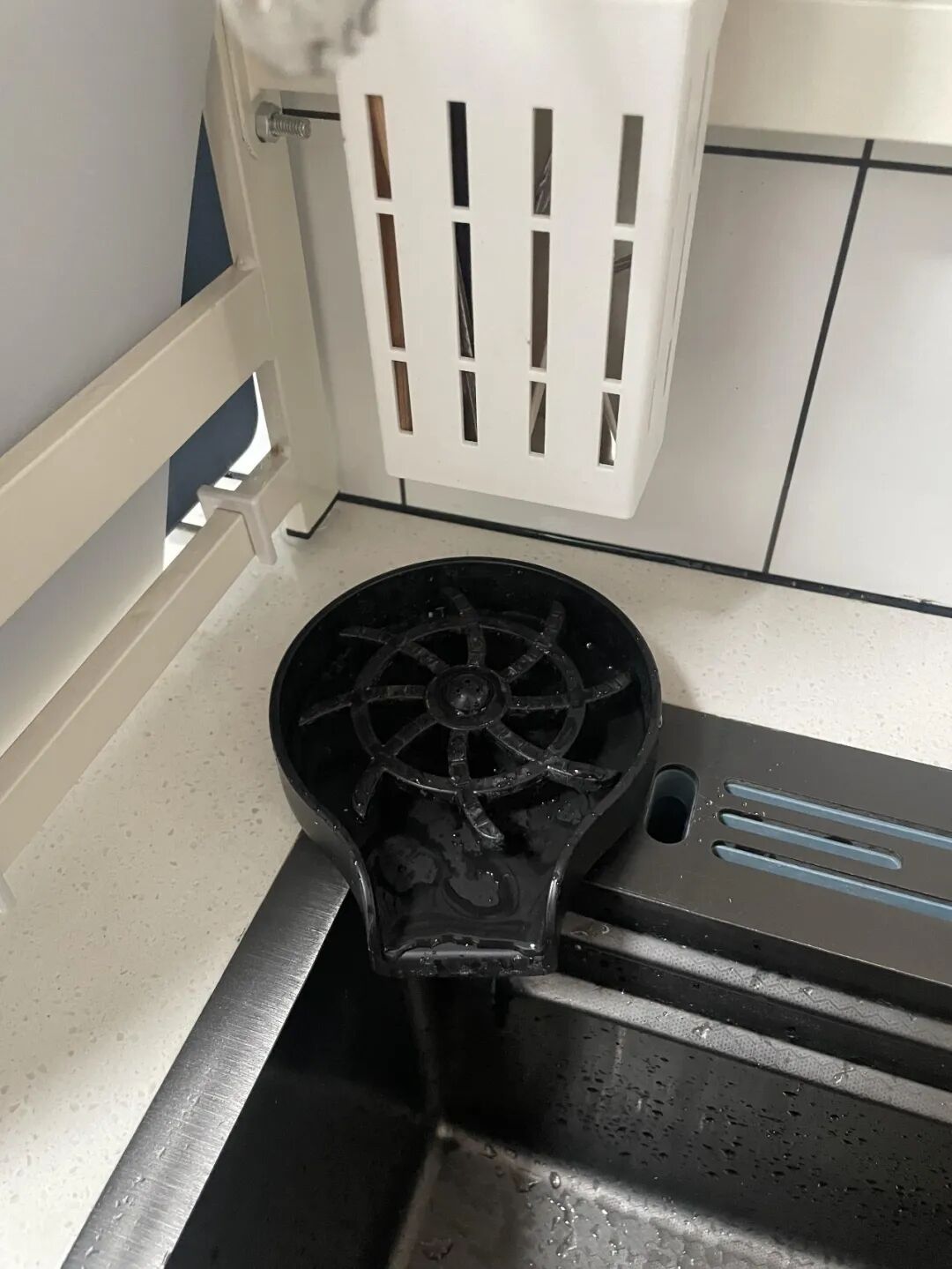 T&ocirc;i từng nghĩ bồn rửa đơn cỡ lớn l&agrave; lựa chọn th&ocirc;ng minh - sau 6 th&aacute;ng sử dụng mới thấy m&igrave;nh chạy theo xu hướng qu&aacute; vội- Ảnh 6.