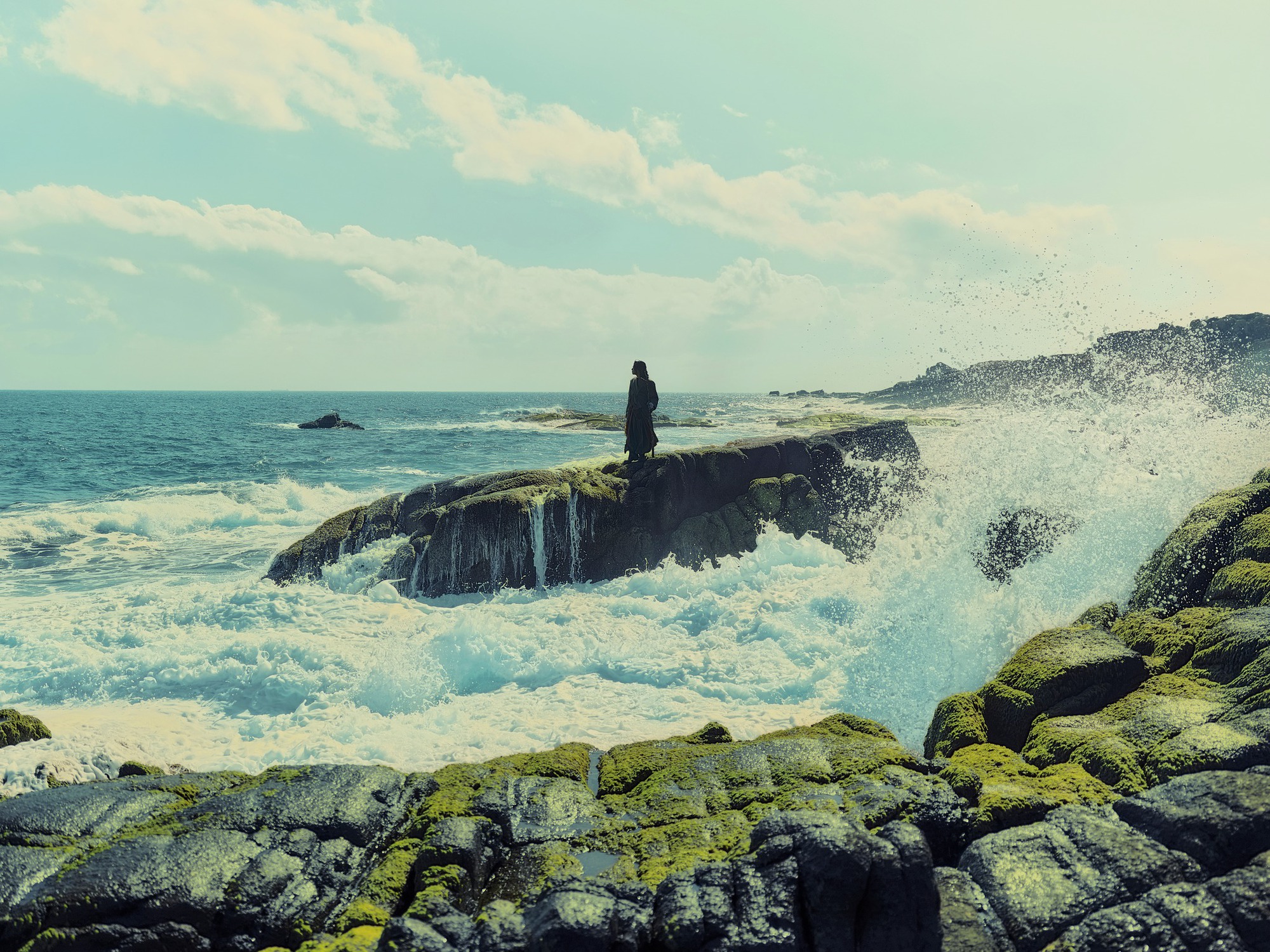 Việt Nam có biển 2 màu, có rừng 1.000 mét khiến triệu người sục sôi trong MV của GREY D - Ảnh 6. Việt Nam có biển 2 màu, có rừng 1.000 mét khiến triệu người sục sôi trong MV của GREY D - Ảnh 6.