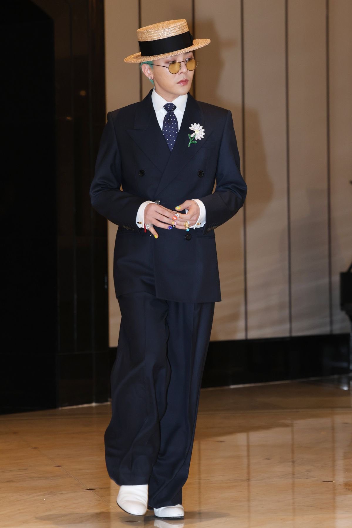 Gi&aacute;o sư cơ kh&iacute; thu nhập 7118 tỷ/năm: Chạy show kiếm lời 220 tỷ đồng, diễn ở lễ hội &acirc;m nhạc lớn nhất h&agrave;nh tinh- Ảnh 4.