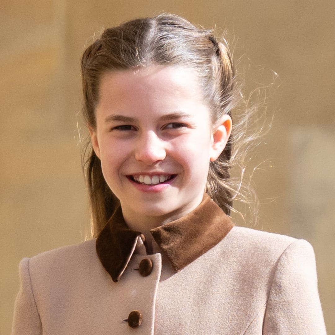 Khoảnh khắc g&acirc;y b&atilde;o của con g&aacute;i Ho&agrave;ng tử William: Kh&iacute; chất lấn &aacute;t cả khung h&igrave;nh, nh&igrave;n kỹ lại y hệt một người đặc biệt!- Ảnh 1.