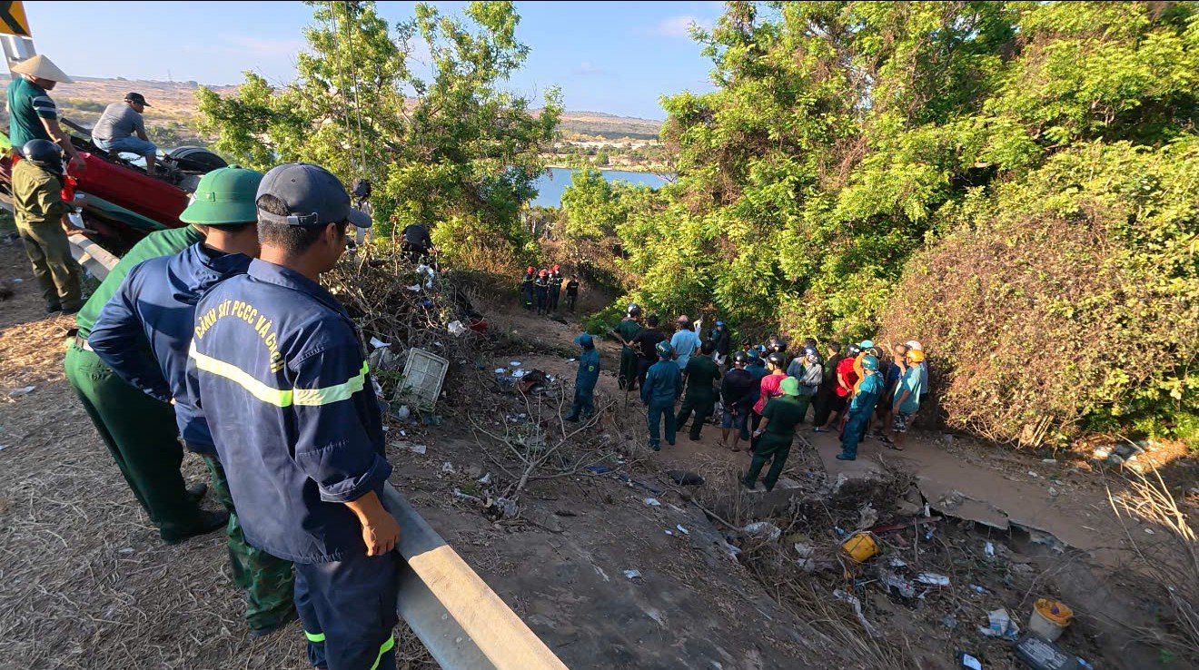 Kết quả đo nồng độ cồn v&agrave; ma t&uacute;y của t&agrave;i xế vụ xe kh&aacute;ch lao xuống vực l&agrave;m 4 người tử vong- Ảnh 1.