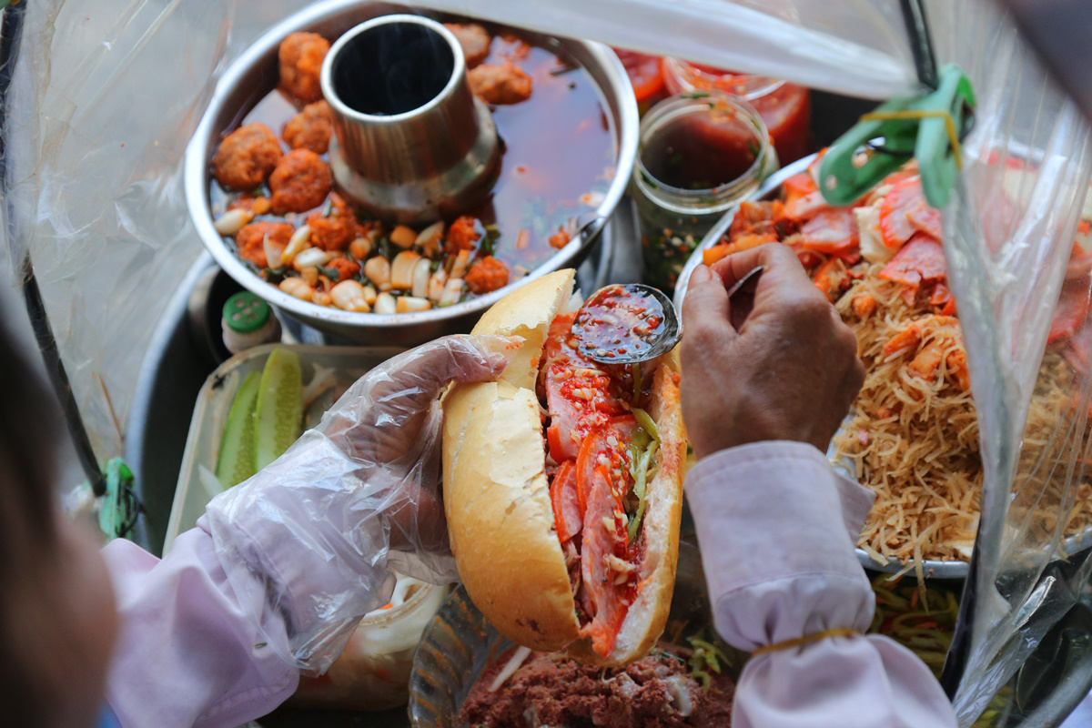 Kh&ocirc;ng phải phở, m&oacute;n ăn chỉ từ 15.000 đồng/phần n&agrave;y mới l&agrave; hương vị Việt lọt top 'ngon nhất thế giới'- Ảnh 3.