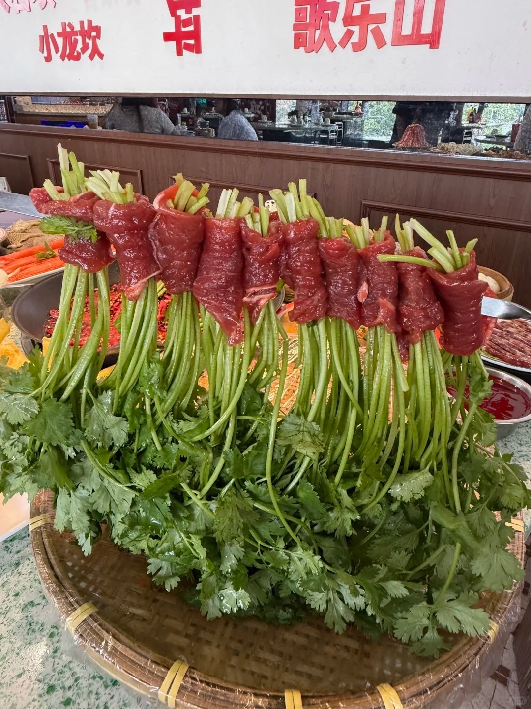 Bức ảnh bữa ăn "nặng m&ugrave;i" nhất c&otilde;i mạng h&ocirc;m nay: Người khen nức nở, kẻ ch&ecirc; bai "chỉ l&agrave; tr&ograve; l&agrave;m m&agrave;u l&atilde;ng ph&iacute; thức ăn"!- Ảnh 7.