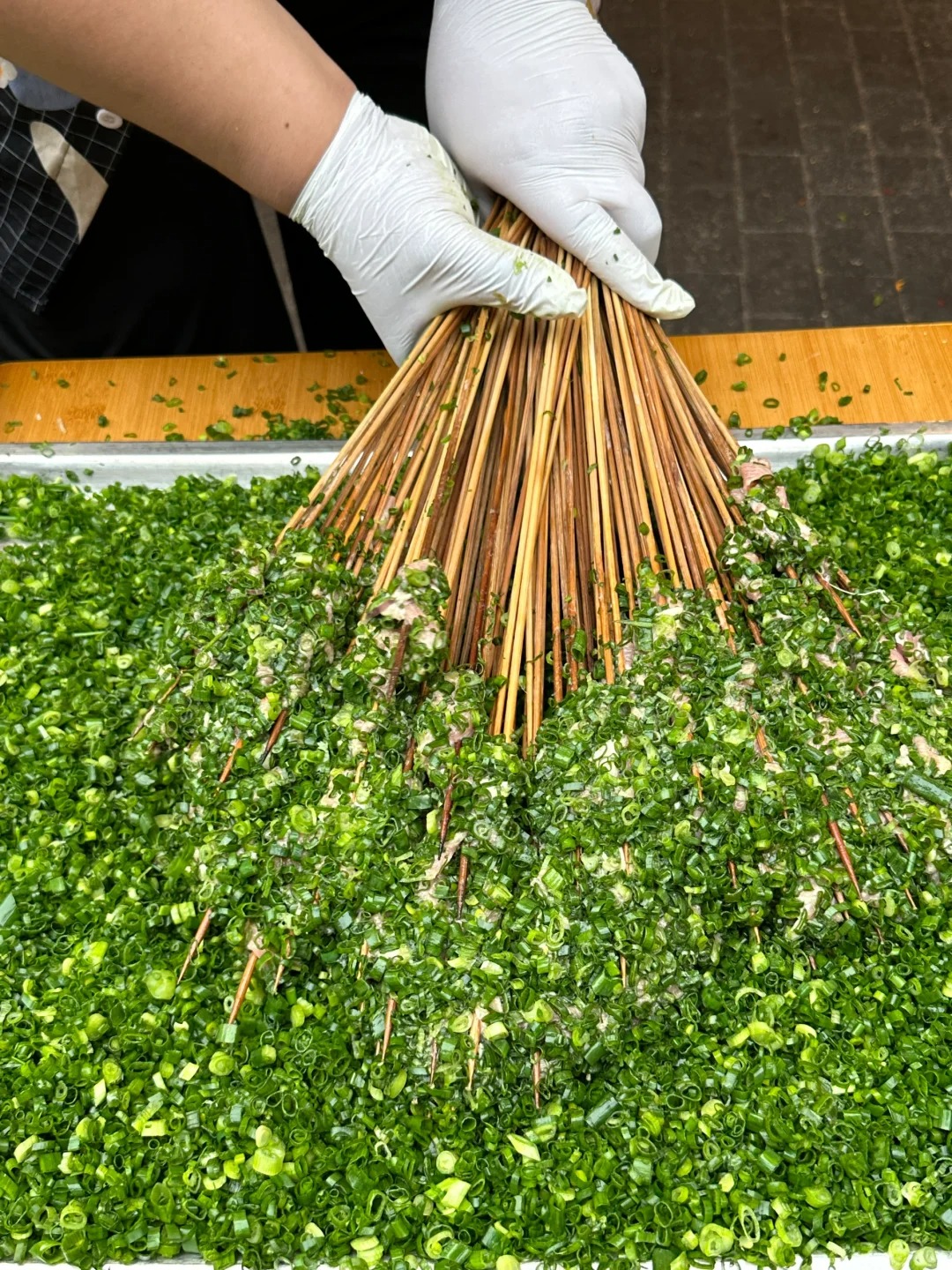 Bức ảnh bữa ăn "nặng m&ugrave;i" nhất c&otilde;i mạng h&ocirc;m nay: Người khen nức nở, kẻ ch&ecirc; bai "chỉ l&agrave; tr&ograve; l&agrave;m m&agrave;u l&atilde;ng ph&iacute; thức ăn"!- Ảnh 9.