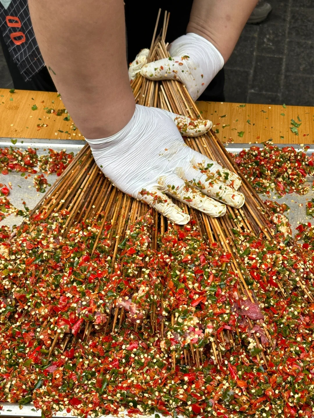 Bức ảnh bữa ăn "nặng m&ugrave;i" nhất c&otilde;i mạng h&ocirc;m nay: Người khen nức nở, kẻ ch&ecirc; bai "chỉ l&agrave; tr&ograve; l&agrave;m m&agrave;u l&atilde;ng ph&iacute; thức ăn"!- Ảnh 8.