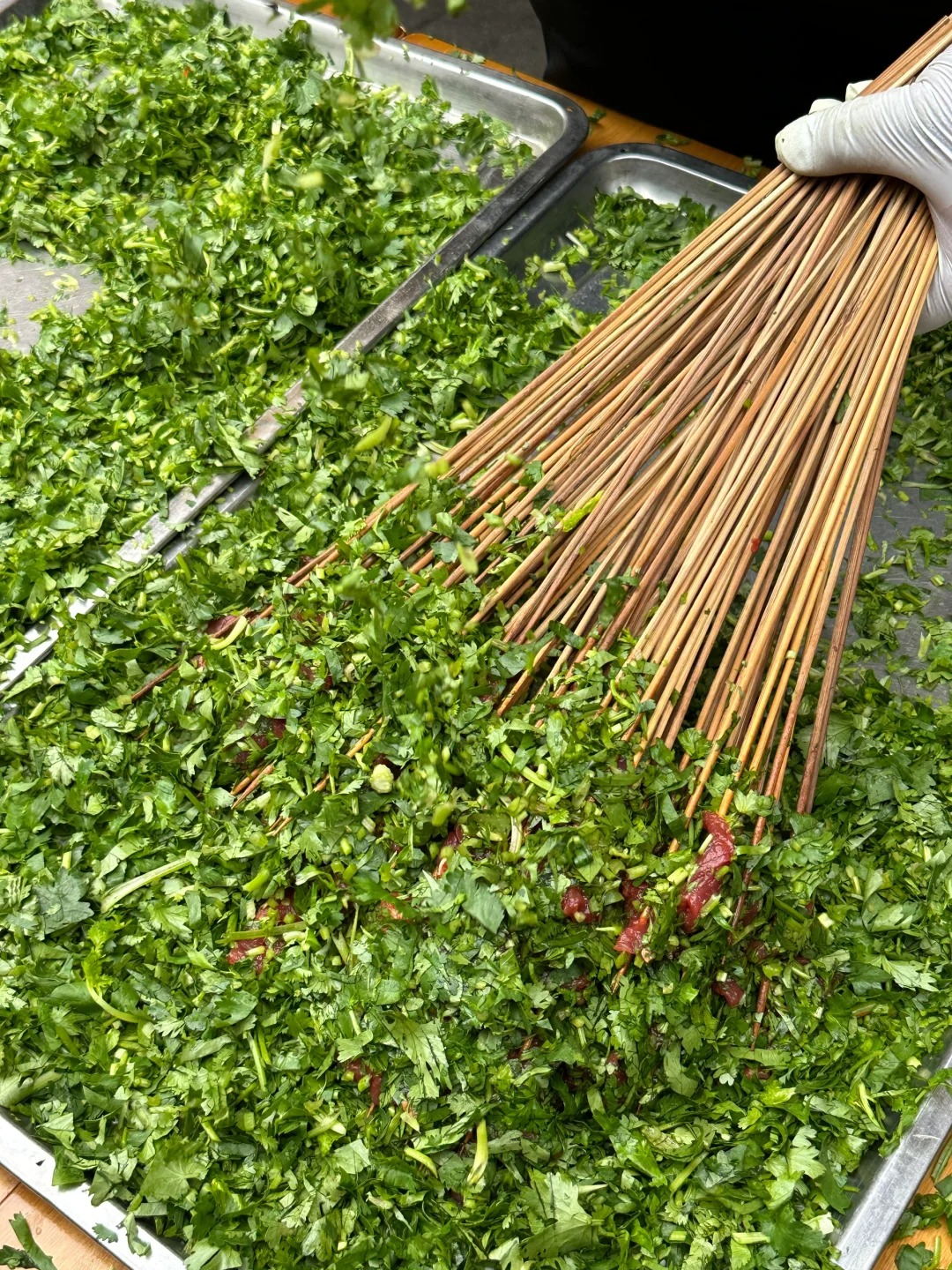 Bức ảnh bữa ăn "nặng m&ugrave;i" nhất c&otilde;i mạng h&ocirc;m nay: Người khen nức nở, kẻ ch&ecirc; bai "chỉ l&agrave; tr&ograve; l&agrave;m m&agrave;u l&atilde;ng ph&iacute; thức ăn"!- Ảnh 10.