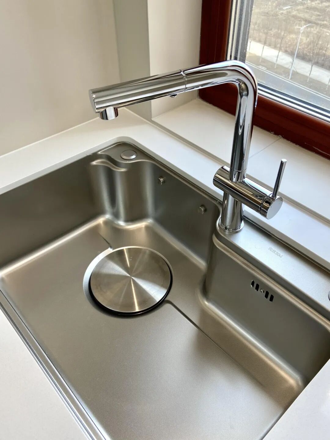 T&ocirc;i từng nghĩ bồn rửa đơn cỡ lớn l&agrave; lựa chọn th&ocirc;ng minh - sau 6 th&aacute;ng sử dụng mới thấy m&igrave;nh chạy theo xu hướng qu&aacute; vội- Ảnh 9.