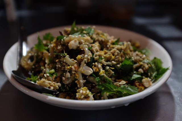 Đ&atilde; t&igrave;m ra "kỳ ph&ugrave;ng địch thủ" của gi&aacute; bể Hải Ph&ograve;ng: Phản ứng dở kh&oacute;c dở cười của hội thực kh&aacute;ch đu trend b&aacute;nh trứng kiến- Ảnh 7.