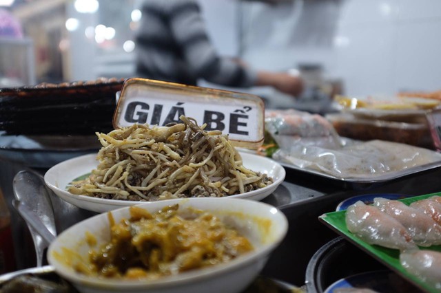 Đ&atilde; t&igrave;m ra "kỳ ph&ugrave;ng địch thủ" của gi&aacute; bể Hải Ph&ograve;ng: Phản ứng dở kh&oacute;c dở cười của hội thực kh&aacute;ch đu trend b&aacute;nh trứng kiến- Ảnh 5.