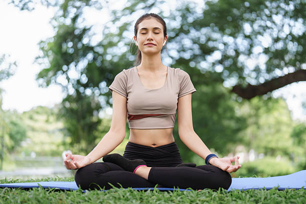 4 th&oacute;i quen "t&agrave;n ph&aacute;" cơ thể khi tập Yoga m&agrave; nhiều người vẫn lầm tưởng- Ảnh 5.