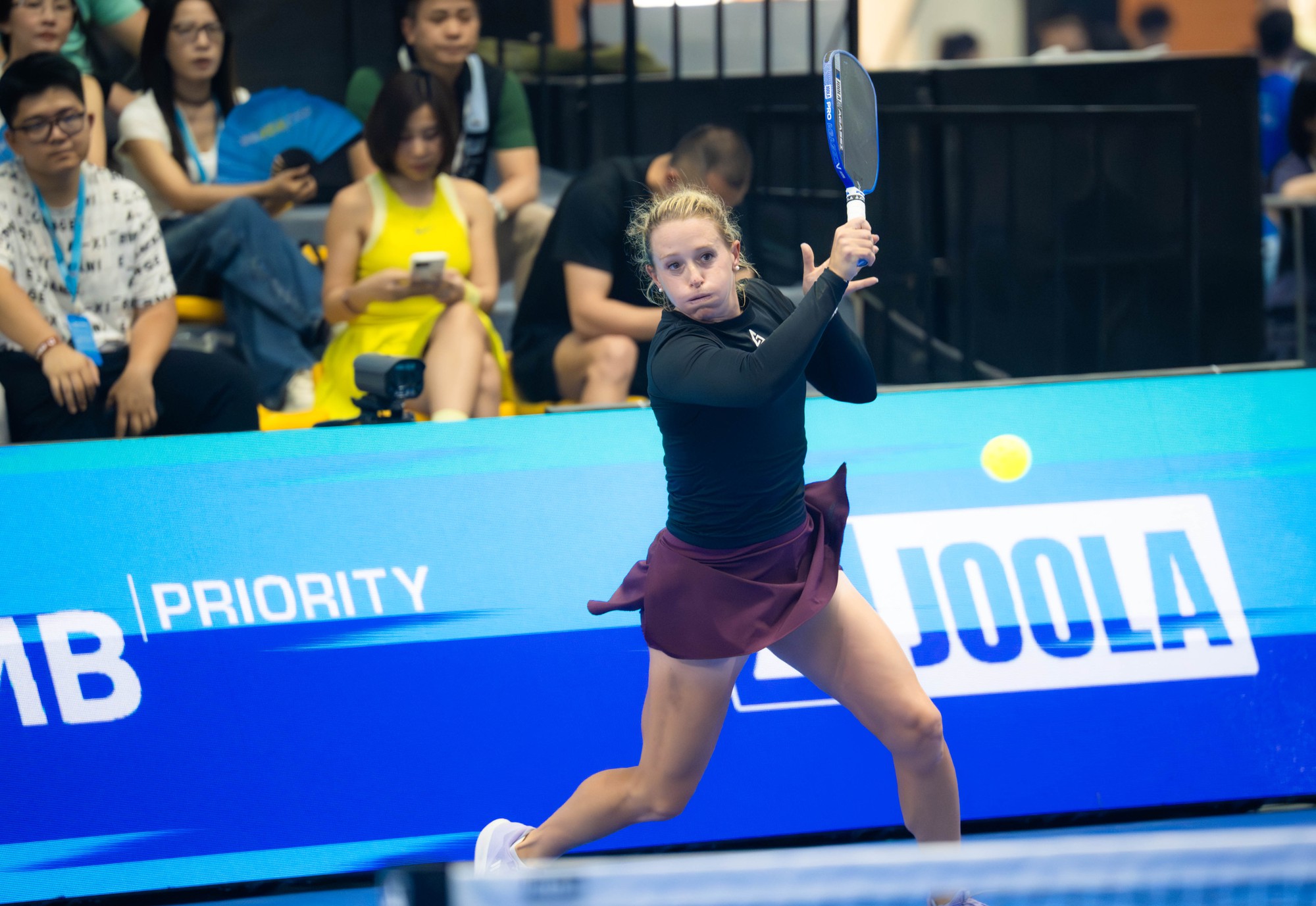 Brooke Buckner x&aacute;ch vợt đi đối đầu cả "thế giới", 3 con nhỏ ở nh&agrave; đ&atilde; c&oacute; chồng chăm, hạnh ph&uacute;c l&agrave; đ&acirc;y!- Ảnh 9.