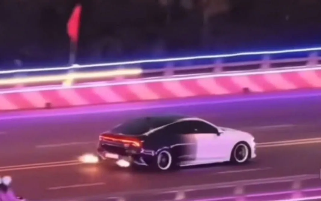 Một t&agrave;i xế SN 2005 vừa phải nộp phạt gần 77 triệu đồng- Ảnh 1.