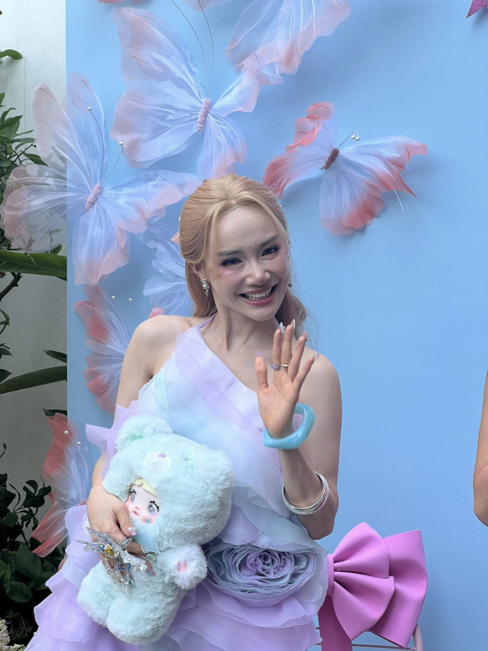 Nh&atilde; Phương mặt kh&aacute; lạ, loạt cam thường khiến ai cũng ph&acirc;n v&acirc;n- Ảnh 6.