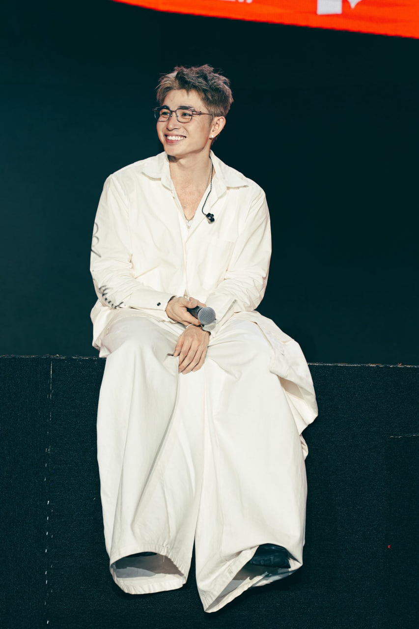 Jun Phạm cố chấp mang ca kh&uacute;c bị ch&ecirc; phản cảm đi diễn, netizen tranh c&atilde;i- Ảnh 6.