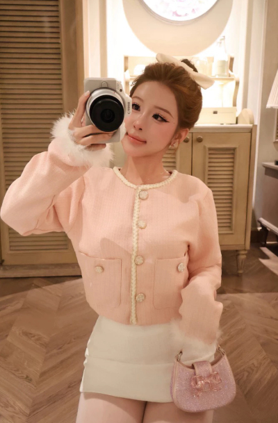 Ngoại lệ showbiz: Mỹ nh&acirc;n "tuổi băm" vẫn m&ecirc; t&iacute;t m&agrave;u hồng, cưa sừng l&agrave;m meo meo được cả ch&acirc;u &Aacute; khen xinh- Ảnh 10.