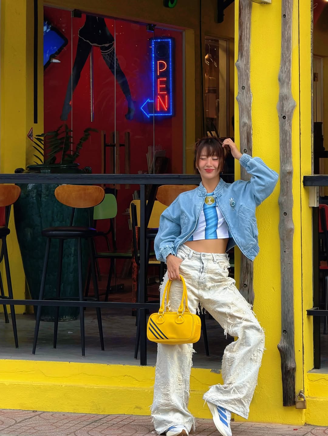 Quỳnh Anh Shyn: 