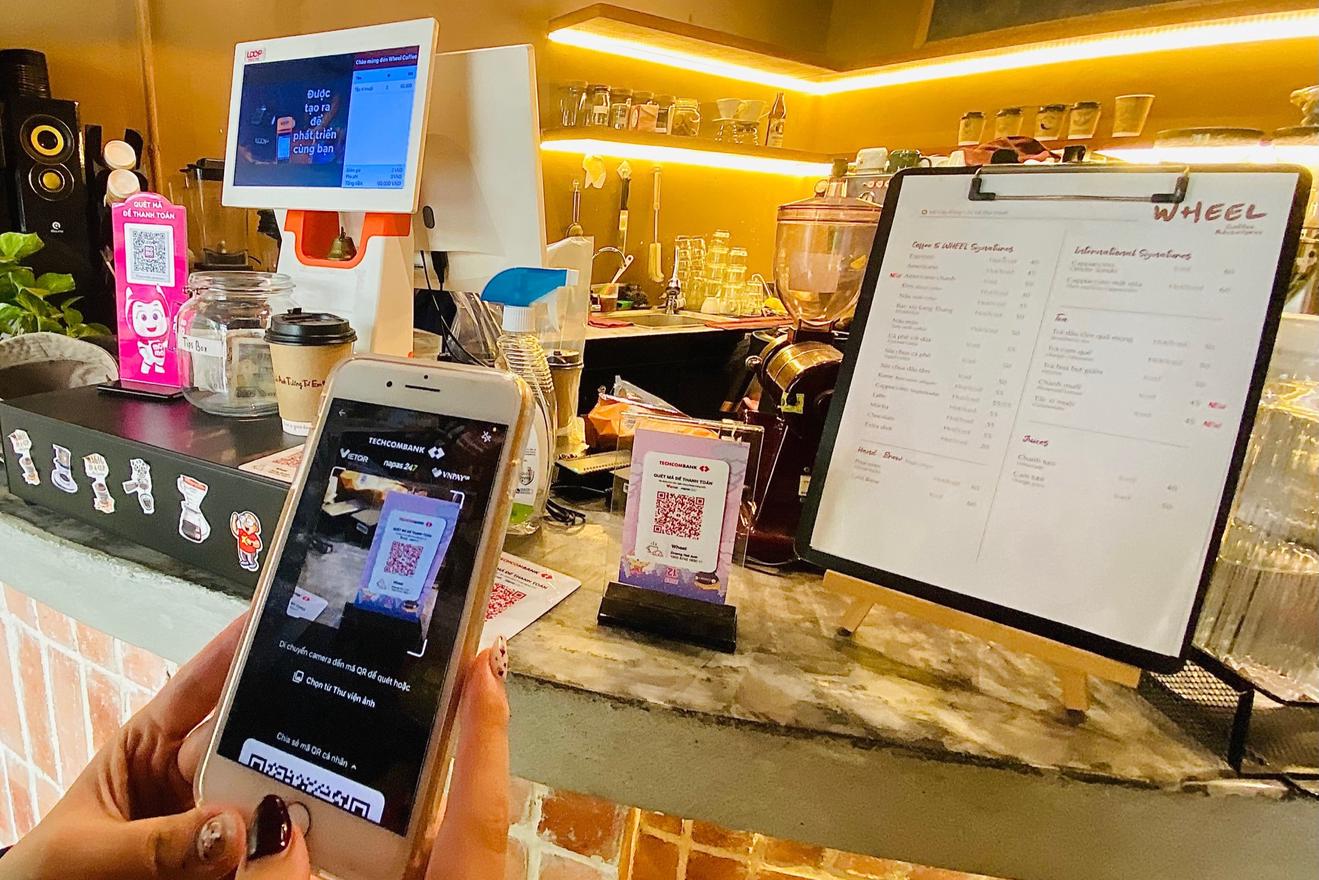 Cơ quan thuế n&oacute;i g&igrave; về việc cố t&igrave;nh kh&ocirc;ng ghi nội dung chuyển khoản để n&eacute; thuế?- Ảnh 2.