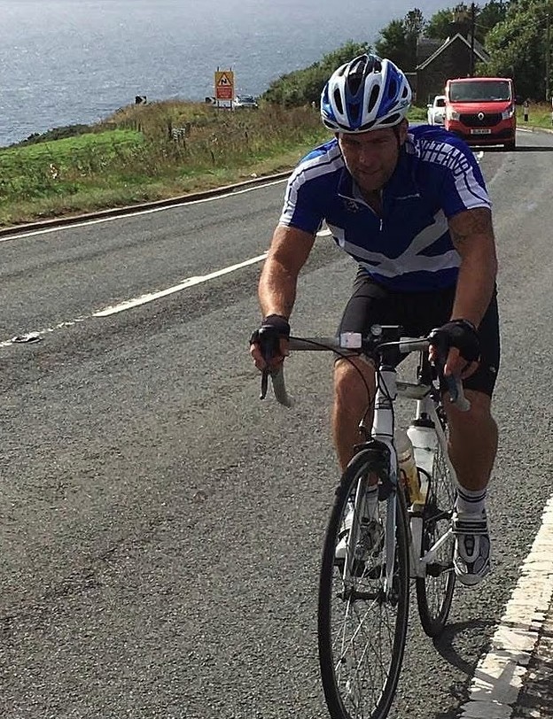 Nam thợ x&acirc;y 40 tuổi c&oacute; 1 triệu chứng, đi kh&aacute;m ph&aacute;t hiện ung thư di căn khắp xương- Ảnh 4.