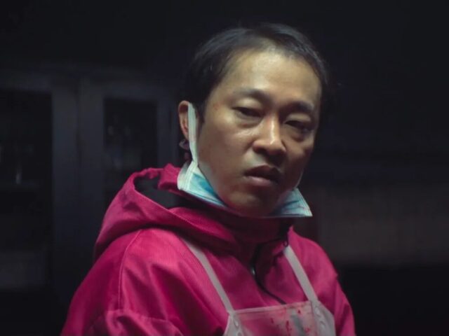 Chẳng ai ngờ nam diễn vi&ecirc;n xấu nhất Squid Game ngo&agrave;i đời lại đẹp thế n&agrave;y: Đổi mỗi kiểu t&oacute;c m&agrave; như thay đầu- Ảnh 1.